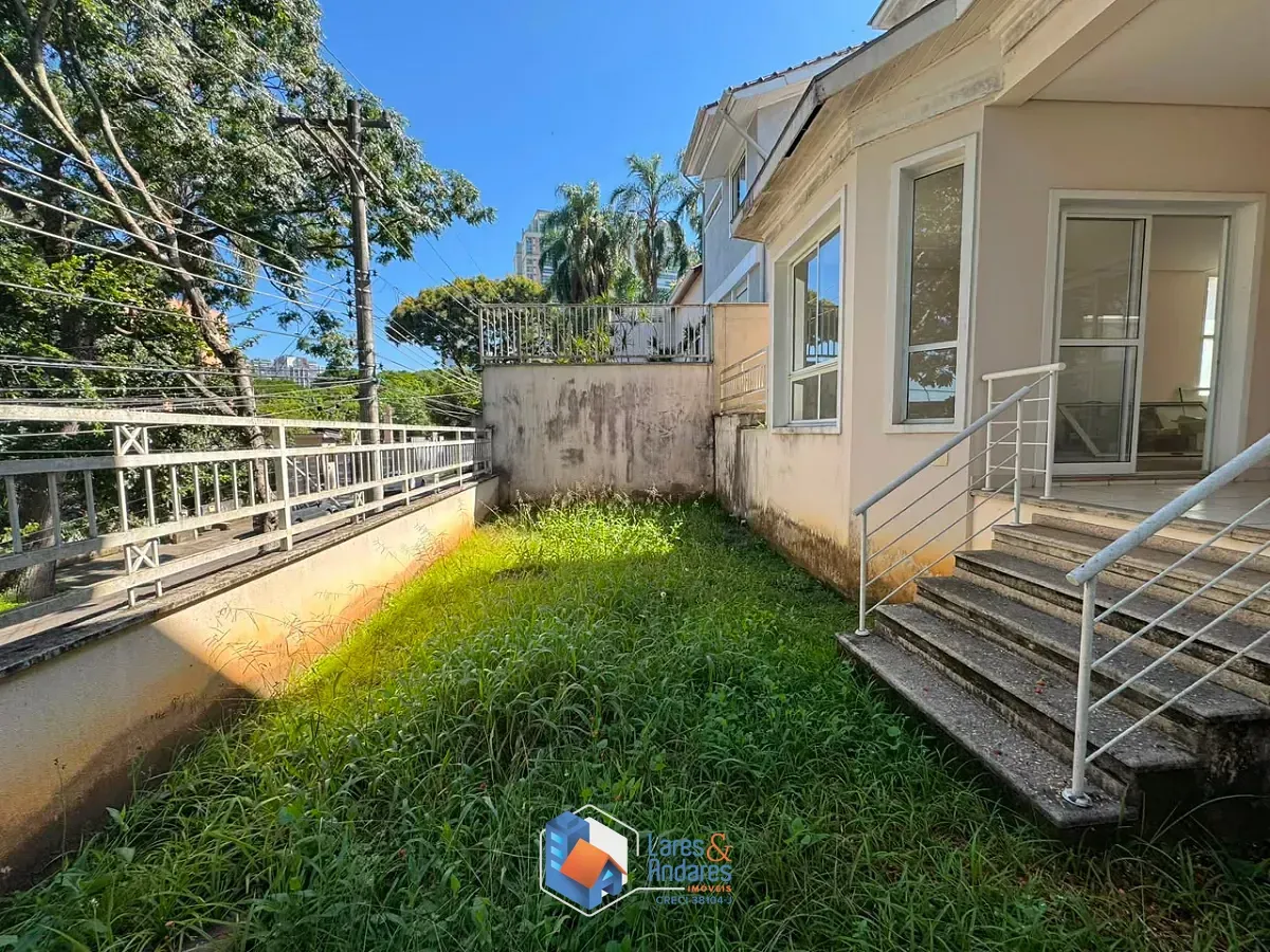 Imagem Casa para venda em Jardim Petrópolis com 3 quartos, sendo 1 suíte, 250m²
