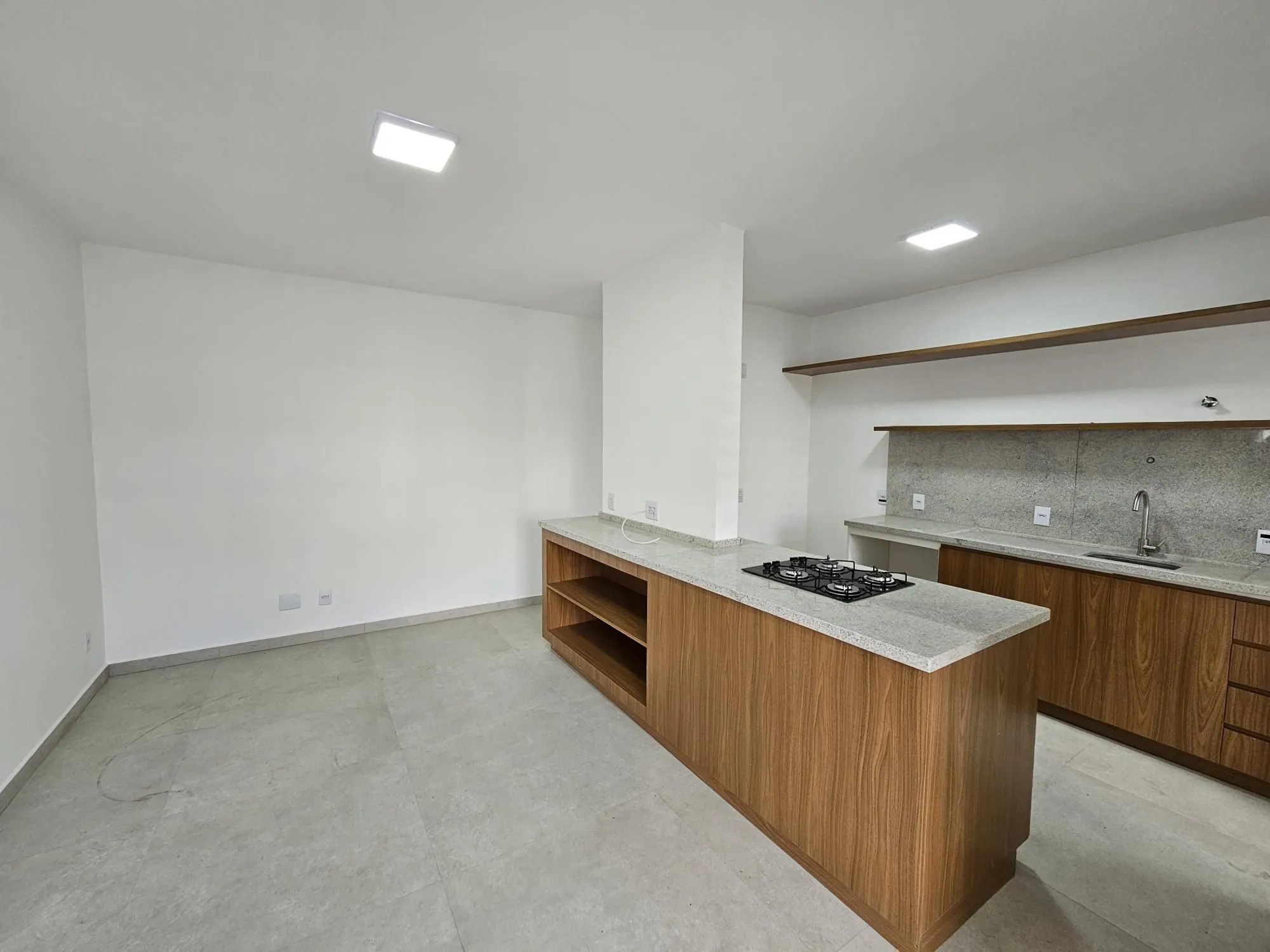 Imagem Apartamento 2 dormitórios, sacada com churrasqueira no Cristo Redentor