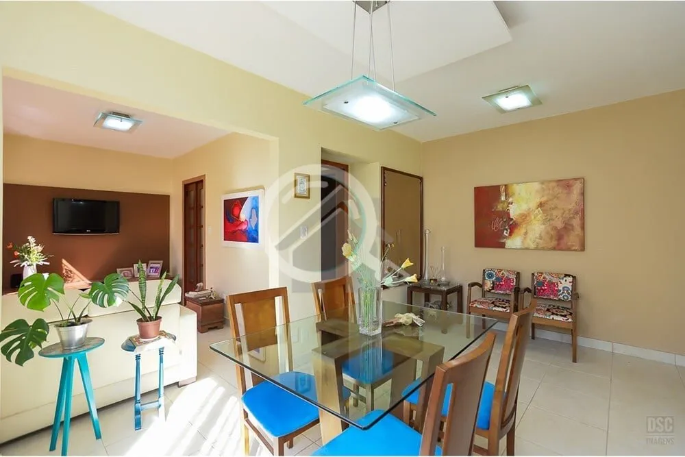 Imagem Bem vindos ao seu futuro lar, este apartamento de 2 dormitórios, foi cuidadosamente reformado para ...