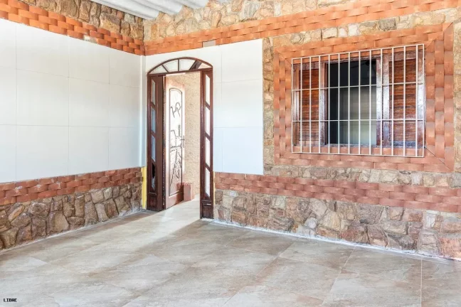 Imagem Sobrado para Venda em Praia Grande / SP no bairro Ocian