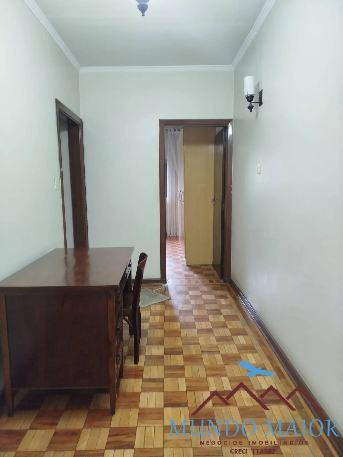 Imagem Oportunidade na Vila Gilda: Terreno Amplo com 2 Casas Térreas!