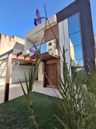 Imagem Casa com 4 dormitórios à venda, 220 m² por R$ 1.560.000,00 - Aribiri - Vila Velha/ES