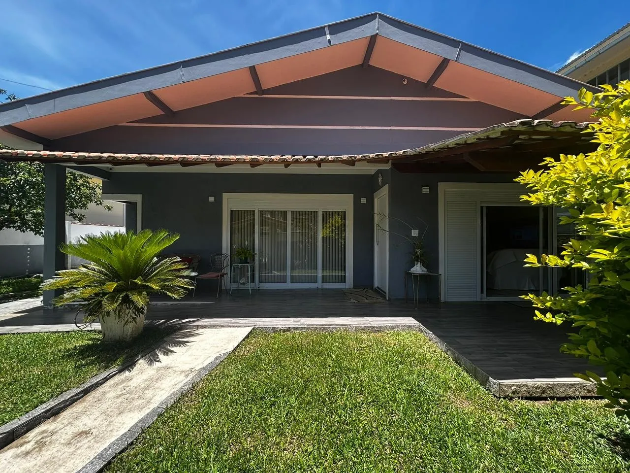 Foto do imóvel Casa para Venda em Petrópolis / RJ em Rua Mosela