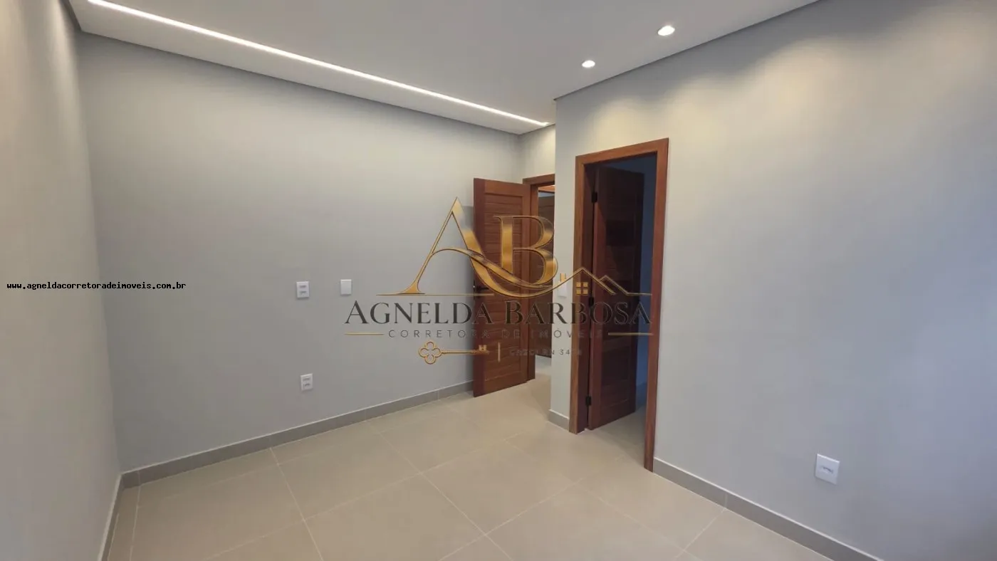 Imagem Casa para Venda em Parnamirim, Parque das Nações, 3 dormitórios, 3 suítes, 4 banheiros, 2 vagas