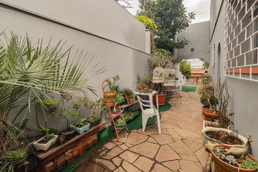 Imagem Casa de 3 dormitórios, no bairro Espírito Santo
