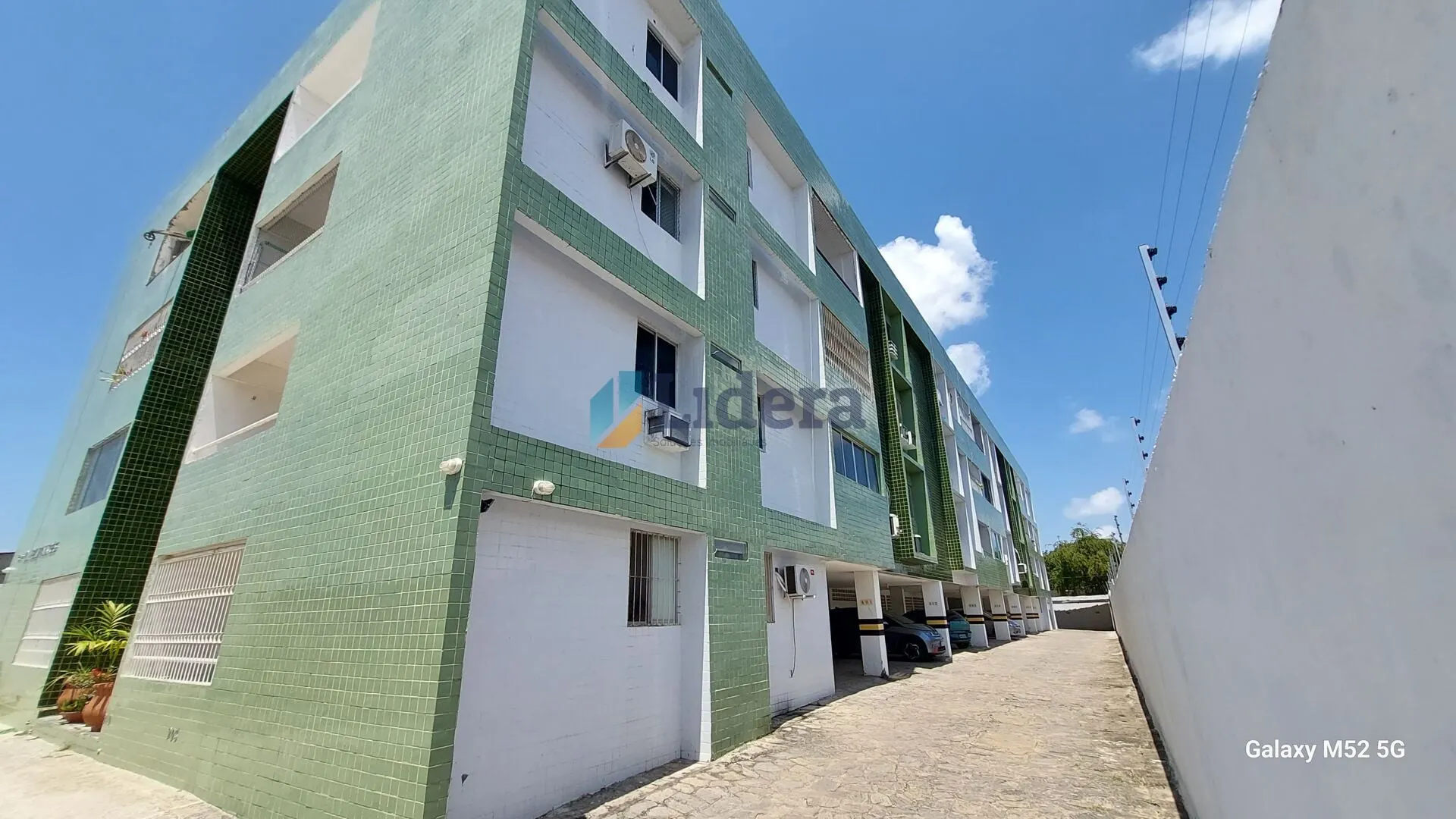 Imagem Apto espaçoso - 2 quartos - 63m² - 1 vaga de garagem - em Aeroclube, João Pessoa/PB