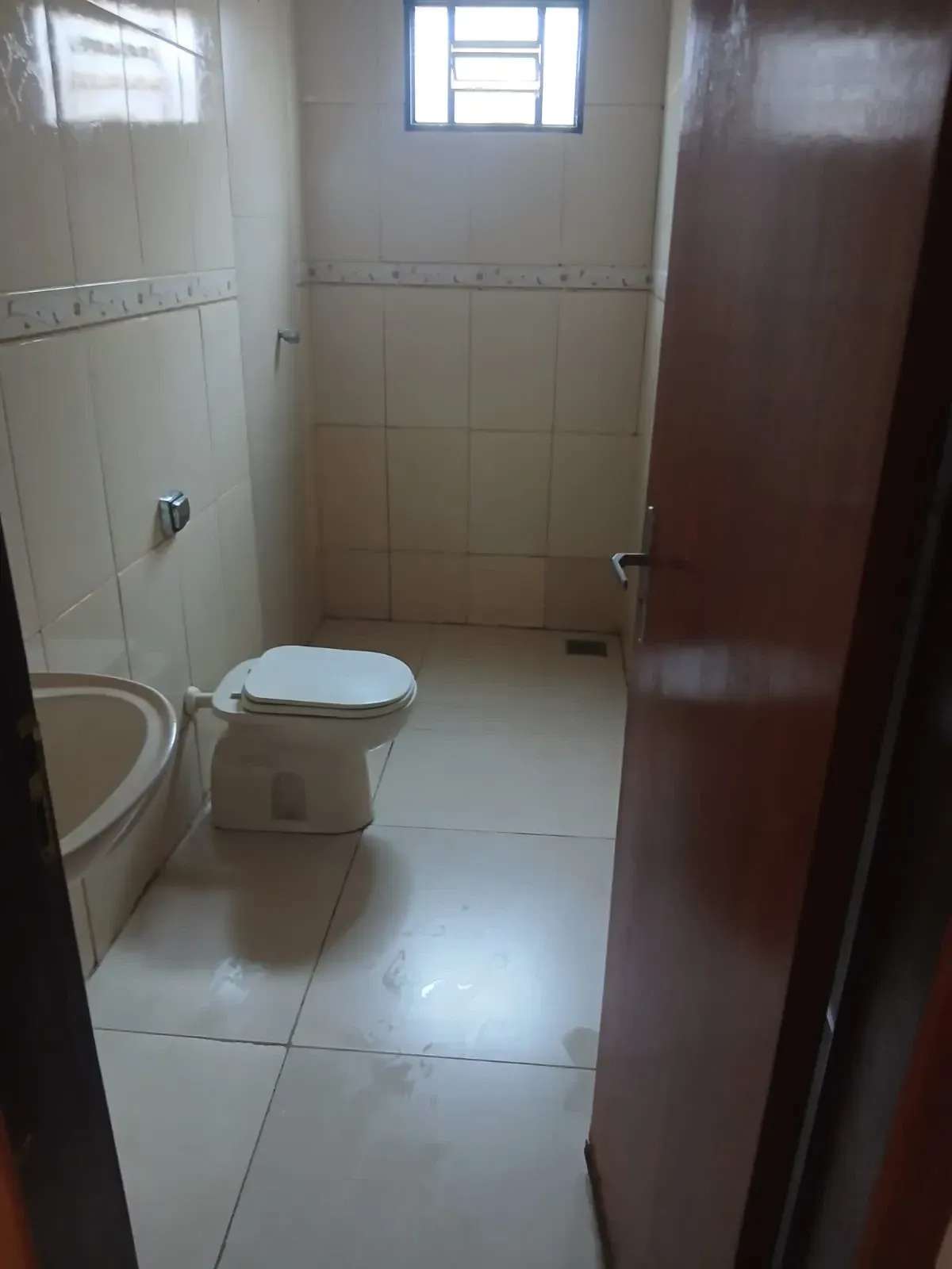 Imagem Casa com 3 Quartos à Venda, 200 m² em Jardim São José - Goiânia