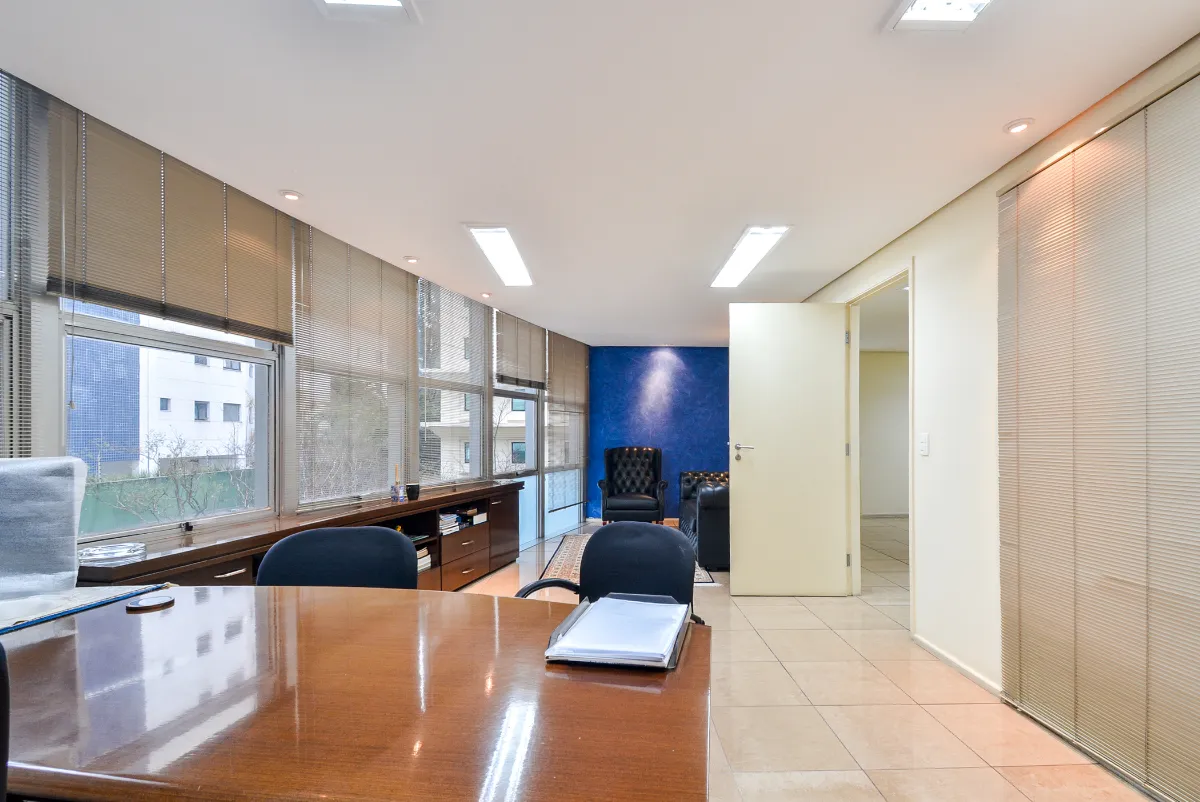 Imagem Conjunto comercial para venda em Bela Vista, 337m2