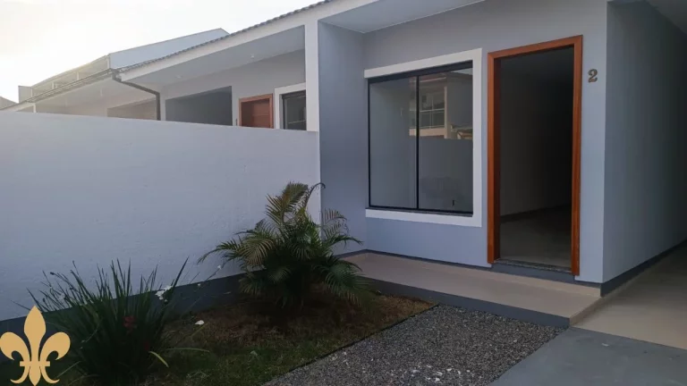 Imagem CASA RESIDENCIAL em SÃO JOSÉ - SC, FORQUILHAS