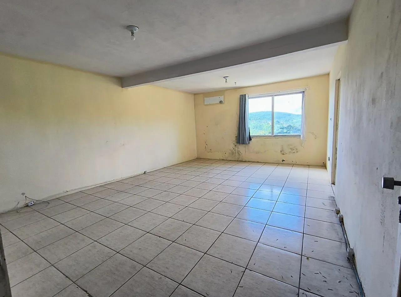 Imagem Casa no Bairro Partenon em Porto Alegre.