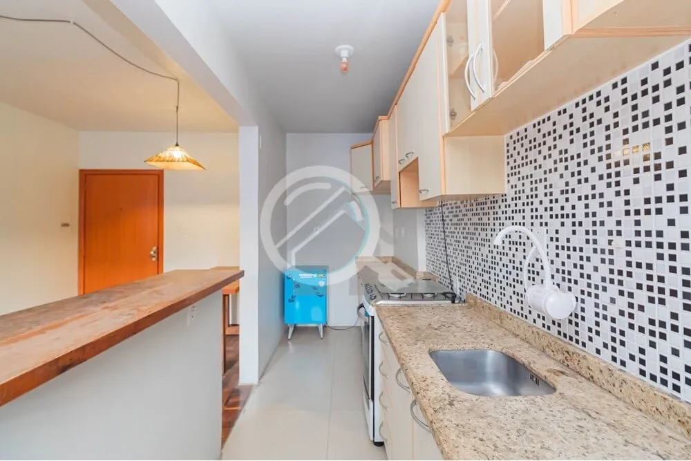 Imagem Descubra a comodidade e o conforto de viver no coração de Porto Alegre! Este apartamento desocupad...