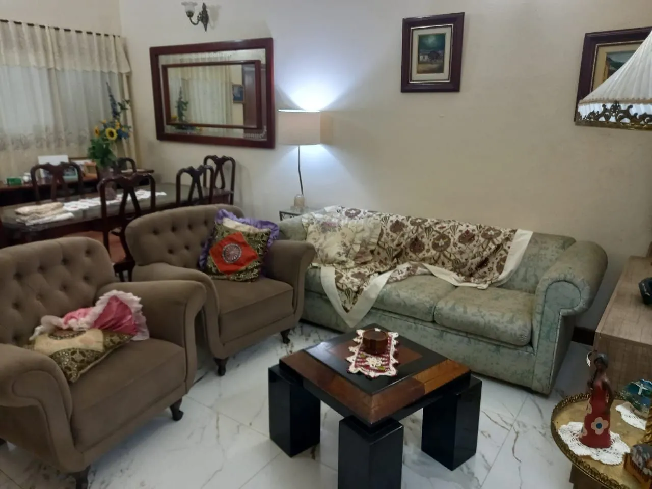 Imagem Excelente casa localzada ma Rua Santo Camaratto com 4 D e 1 suite