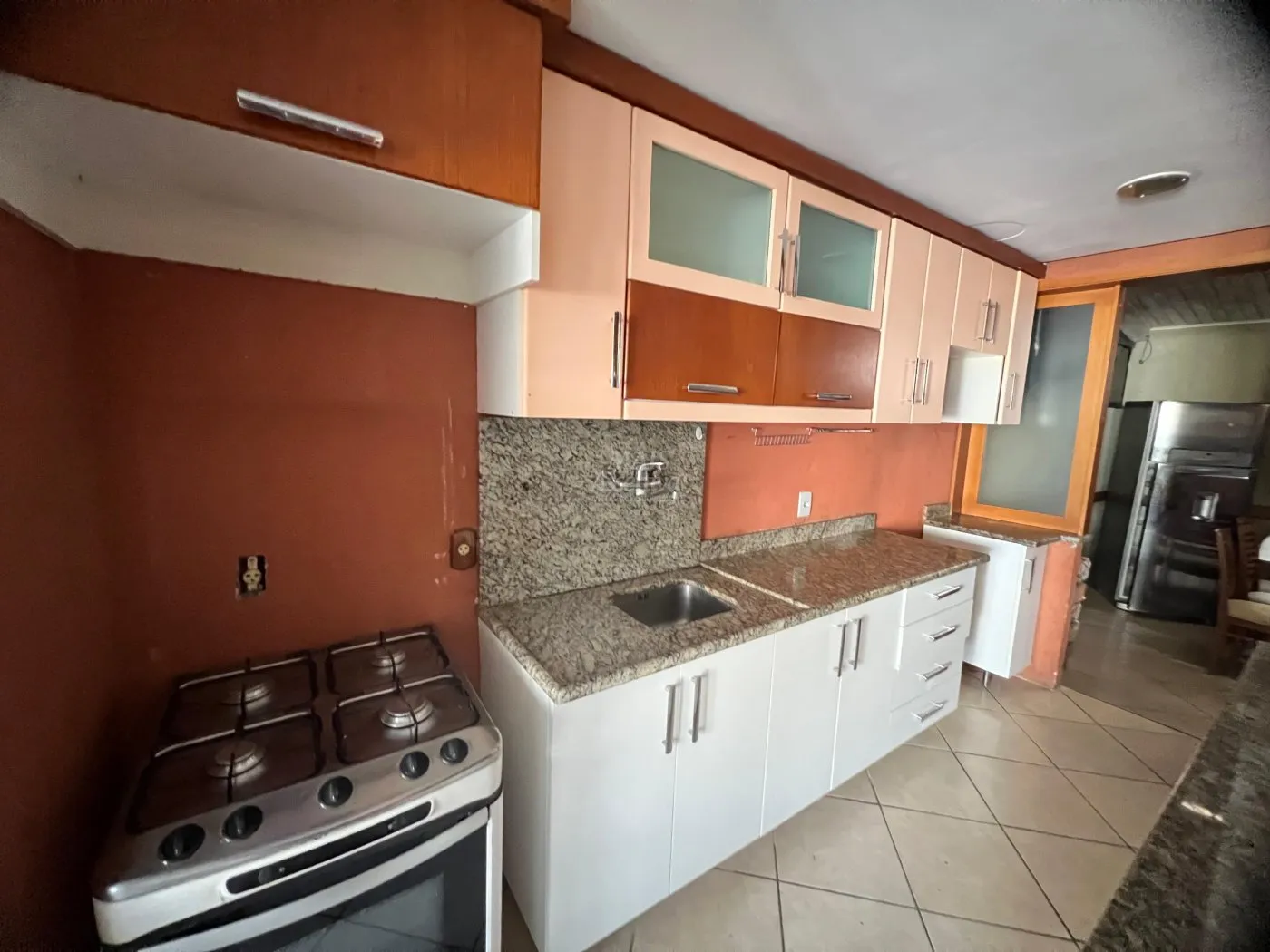 Imagem Sobrado mobiliado para locação - Residencial Jardim Lirius, Porto Alegre