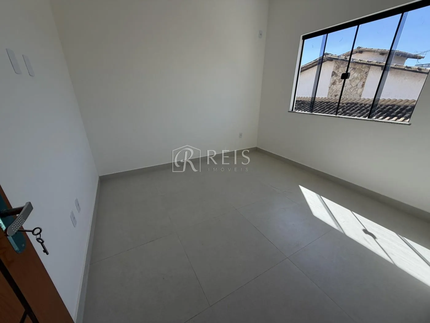 Imagem Casa para Venda em Rio das Ostras, Jardim Mariléa, 3 dormitórios, 1 suíte, 3 banheiros, 2 vagas