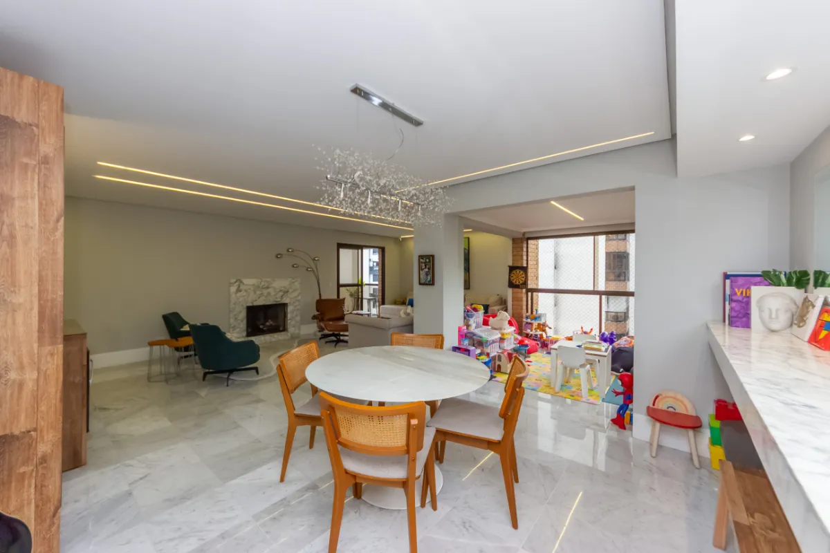Imagem Apartamento para venda em Vila Andrade com 4 quartos, sendo 4 suítes, 198m2