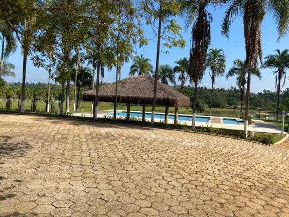 Imagem Sítio a venda em em Itapetininga ( divisa com Tatuí), interior de São Paulo, 600m da rodovia SP12...