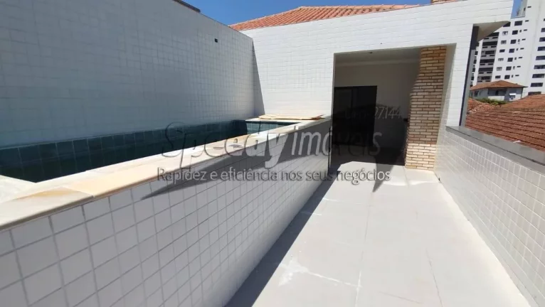 Foto do imóvel Casa em Santos 3 dormitórios, sobreposta alta bairro Embaré em Rua Comendador Alfaia Rodrigues