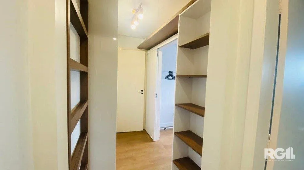 Imagem APARTAMENTO SEMI-MOBILIADO NO BAIRRO FLORESTA
