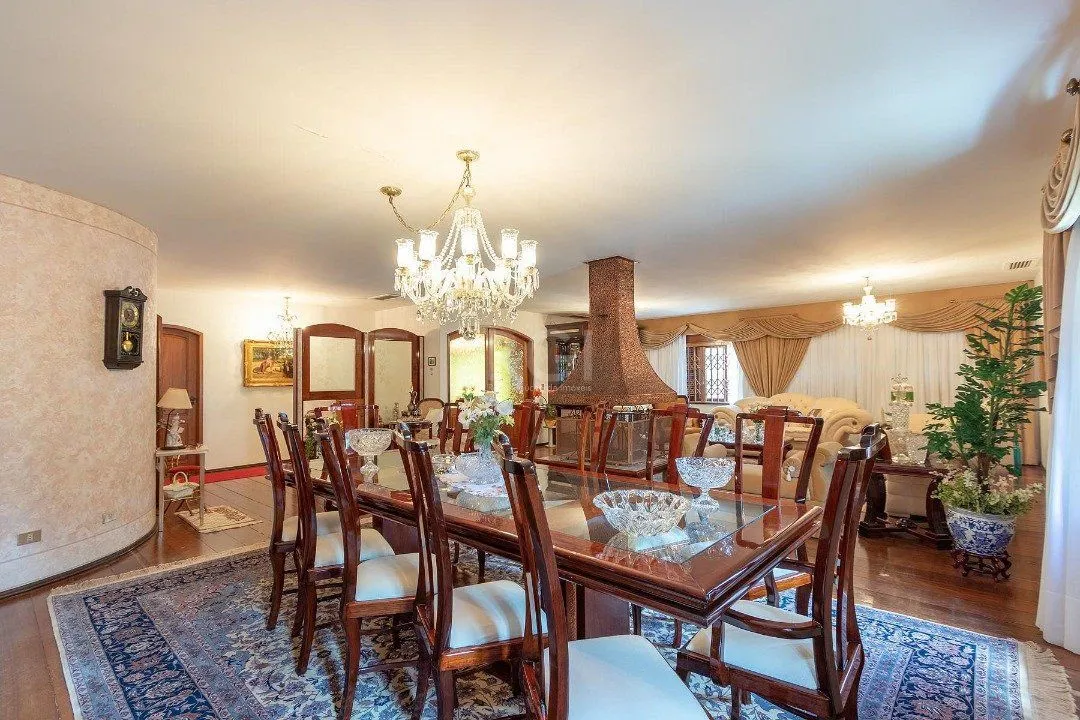 Imagem Casa para Venda - 725m², 4 dormitórios, sendo 1 suites, 4 vagas - Vila Assunção