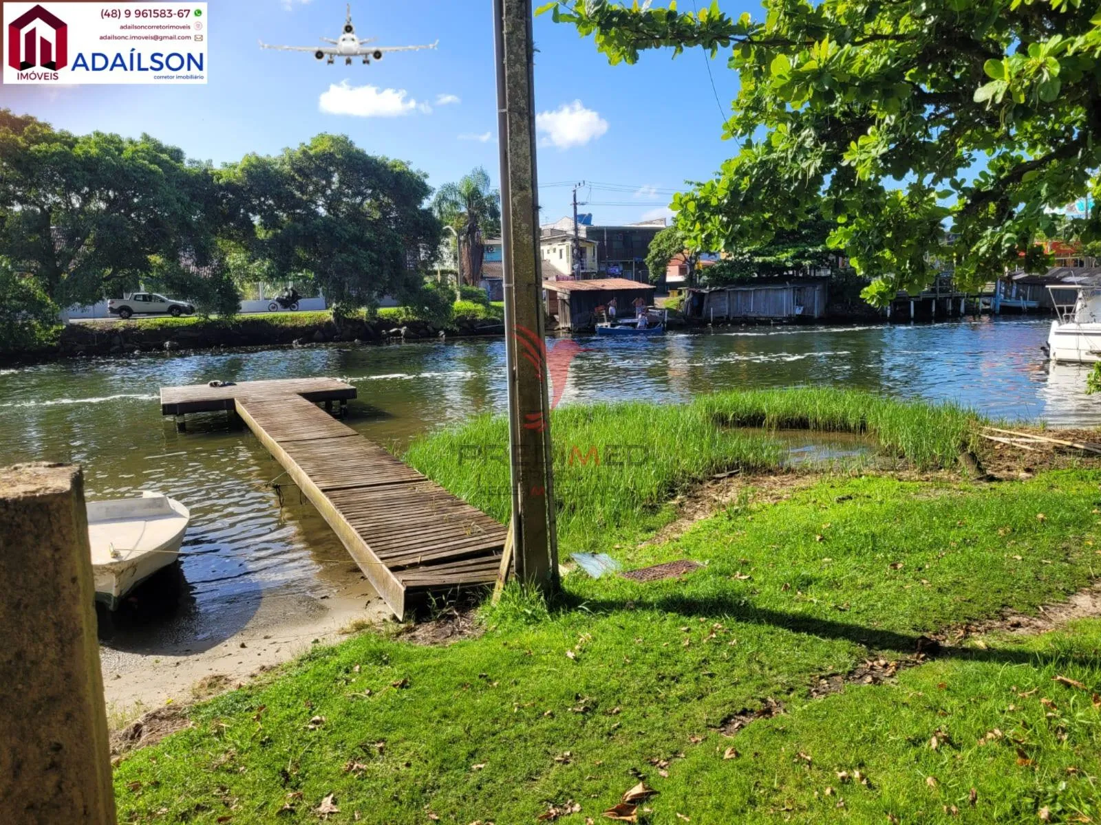 Imagem Casa com edícula em Florianópolis SC, À venda no Canal da Barra da Lagoa!