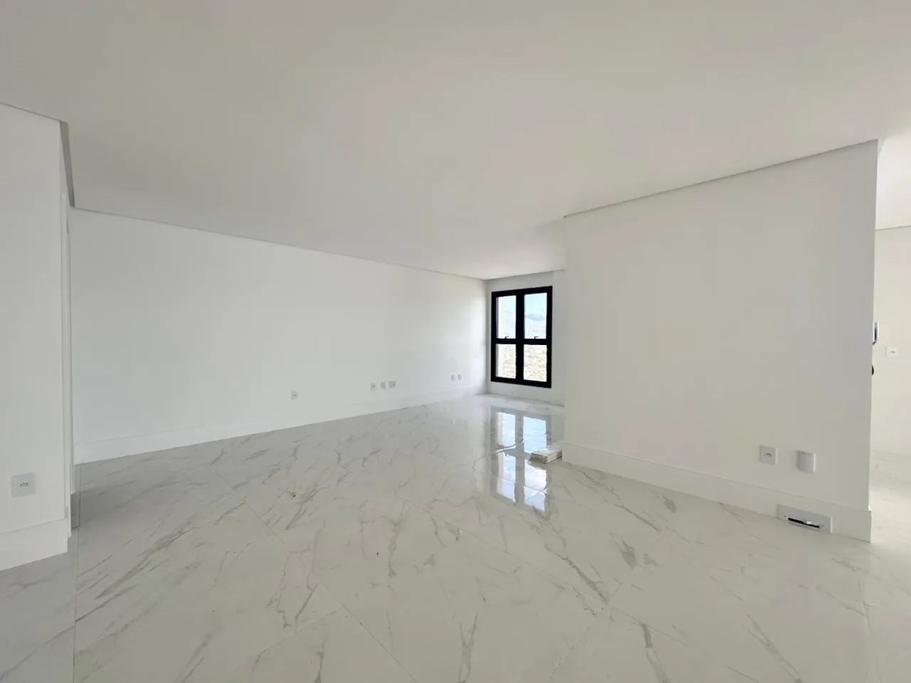 Imagem Apartamento com vista para o mar à venda com 208m2 por R$ 5.700.000,00
