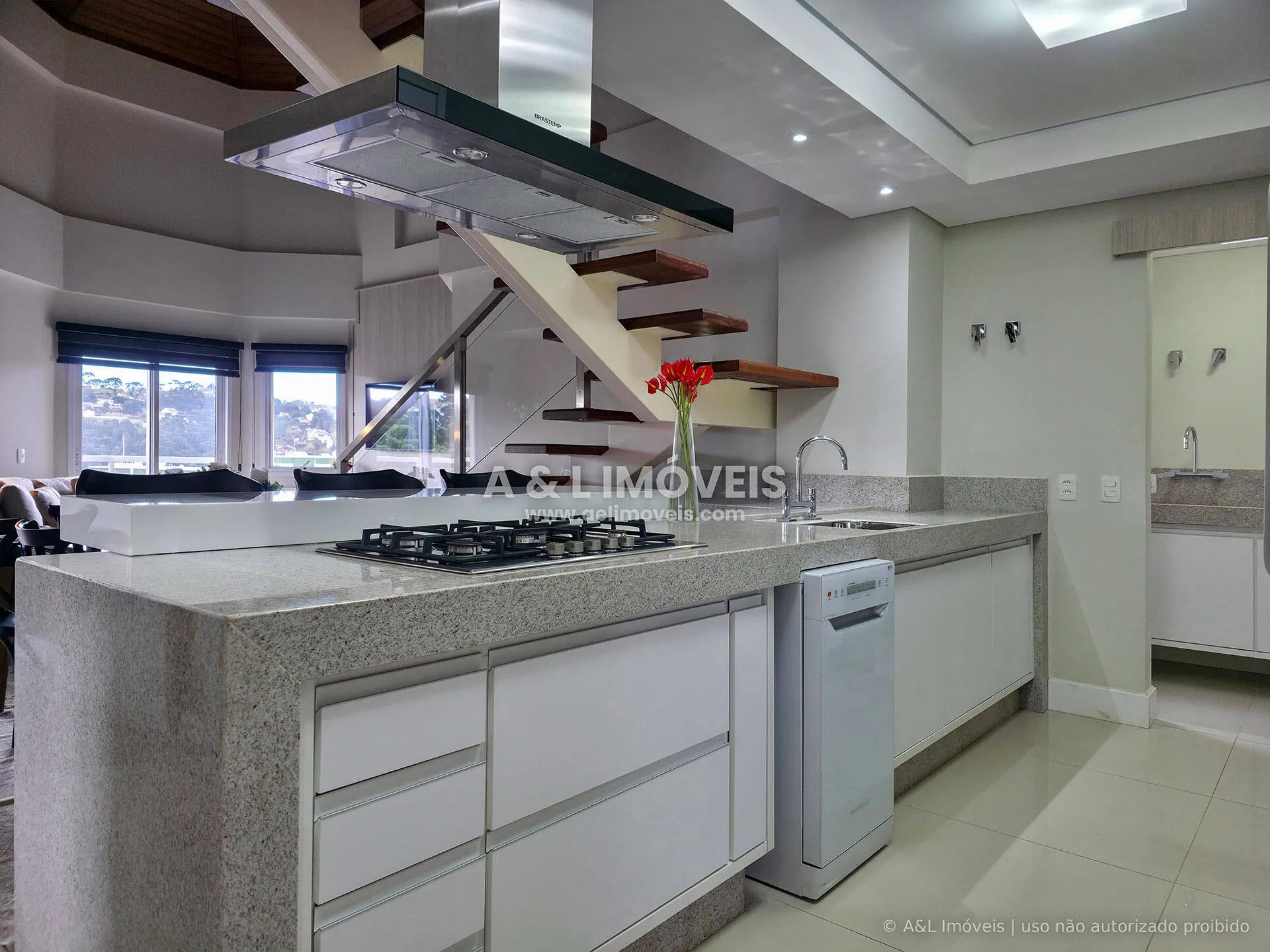 Imagem Cobertura mobiliada com 187,55 m² e 4 suítes no Jardim Belvedere