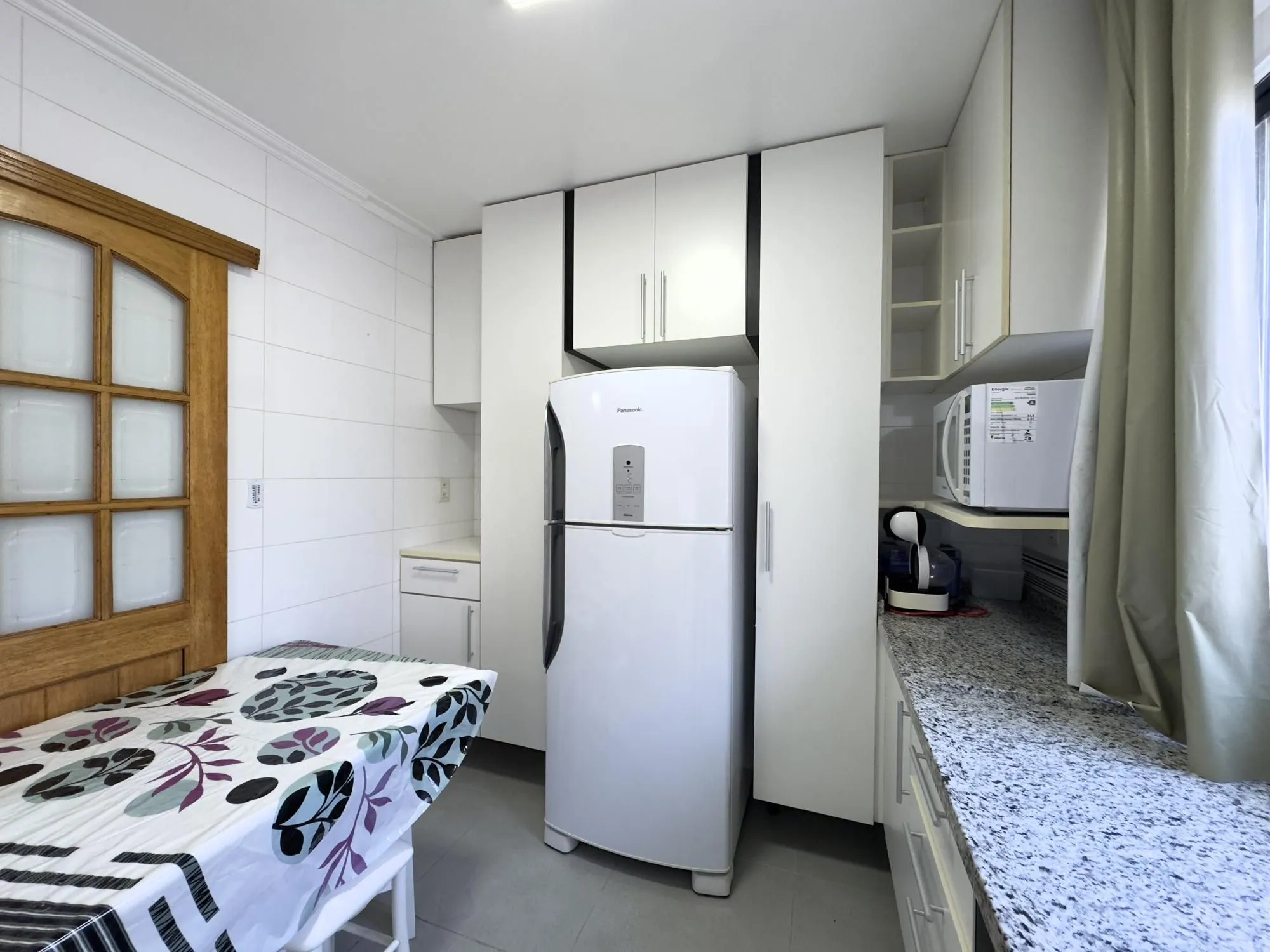 Imagem Apartamento mobiliado de 71m², com 2 dormitórios, sendo 1 suíte e vaga no Centro