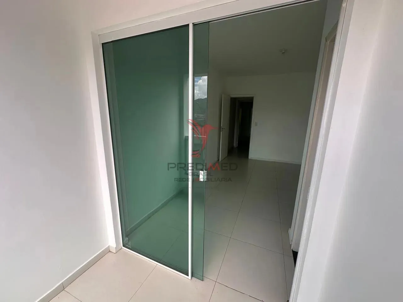 Imagem Sobrado Moderno no Tabuleiro: Conforto e Localização Privilegiada em Camboriú