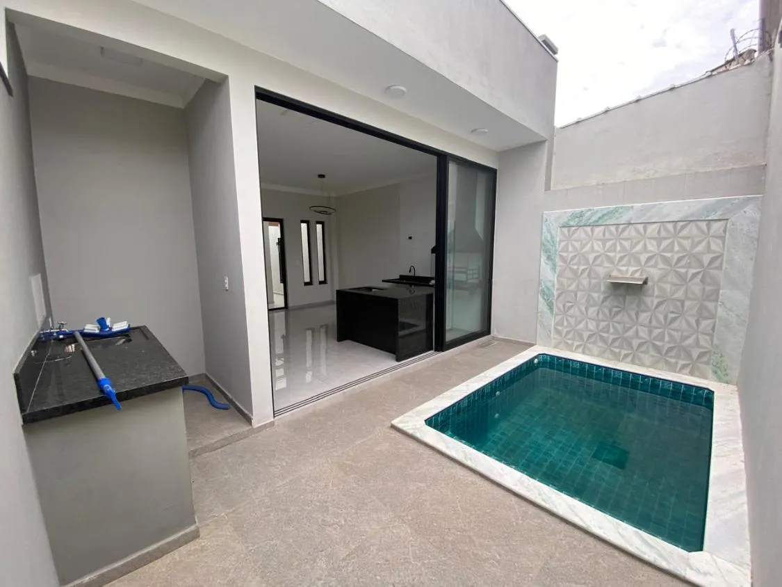 Imagem LINDA CASA NOVA COM PISCINA EM MONGAGUÁ