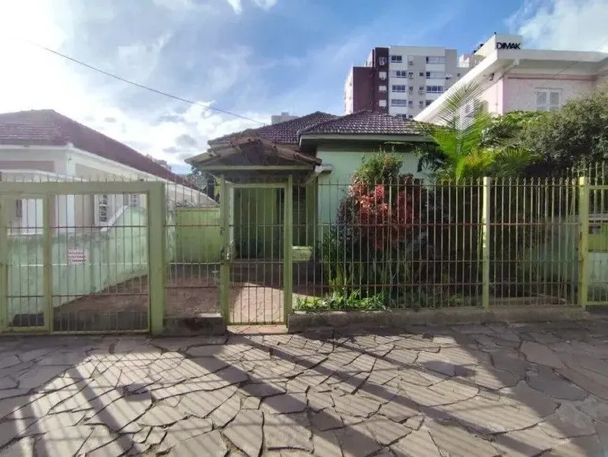 Imagem Casa 3 dormitórios no bairro Menino Deus em Porto Alegre para Alugar
