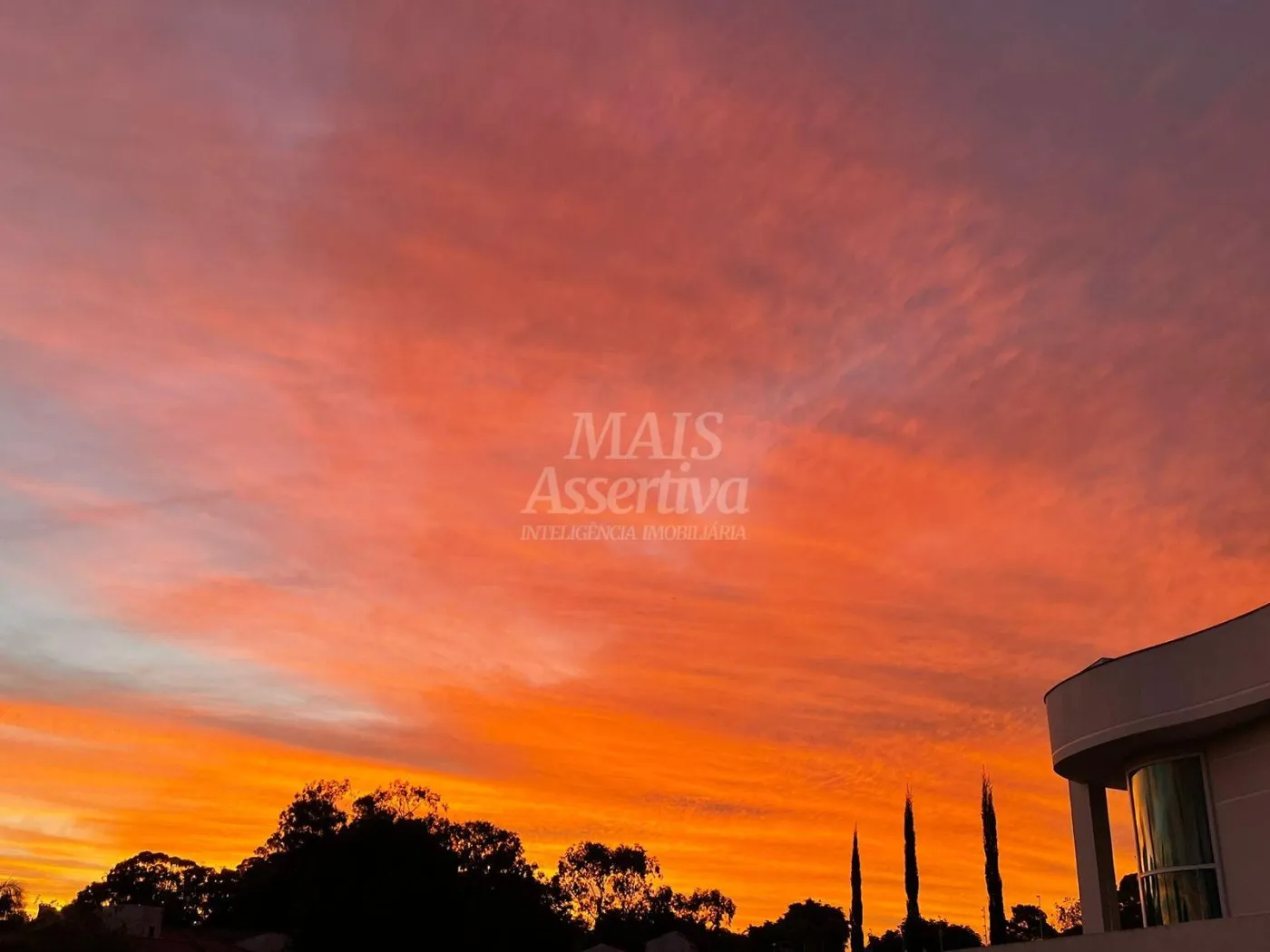 Imagem Sobrado de Alto Padrão à venda no bairro Parq. Res. Jardim do Sol, Rio Grande/RS
