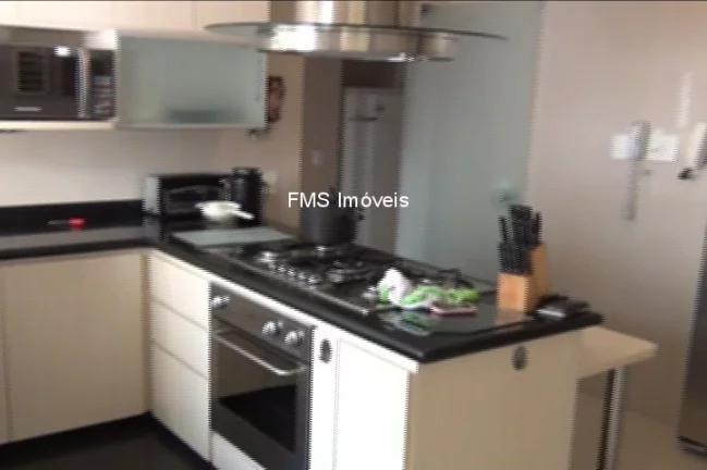 Imagem Luxuoso apartamento à venda em São Paulo-SP, no Pacaembu, com 4 quartos, 4 suítes, 6 salas, 6 banheiros, 4 vagas e 390m².