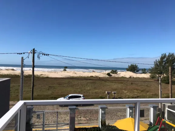 Imagem Casa com 5 Quartos à Venda, 120 m² em Capão Novo - Capão da Canoa
