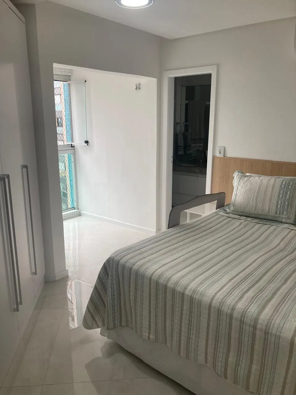 Imagem Apartamento com 3 quartos à venda em Vila Velha