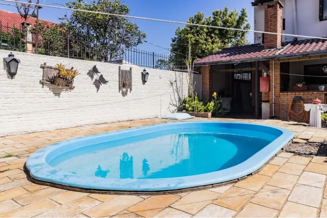 Imagem Casa para venda no bairro Guarujá em Porto Alegre