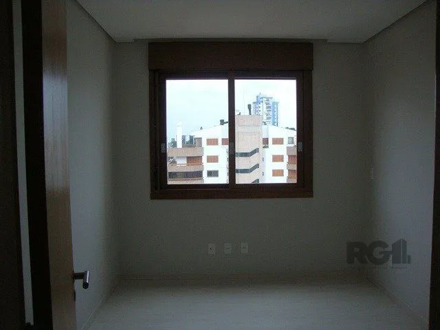 Imagem Excelente cobertura com 4 vagas no Centro de Novo Hamburgo