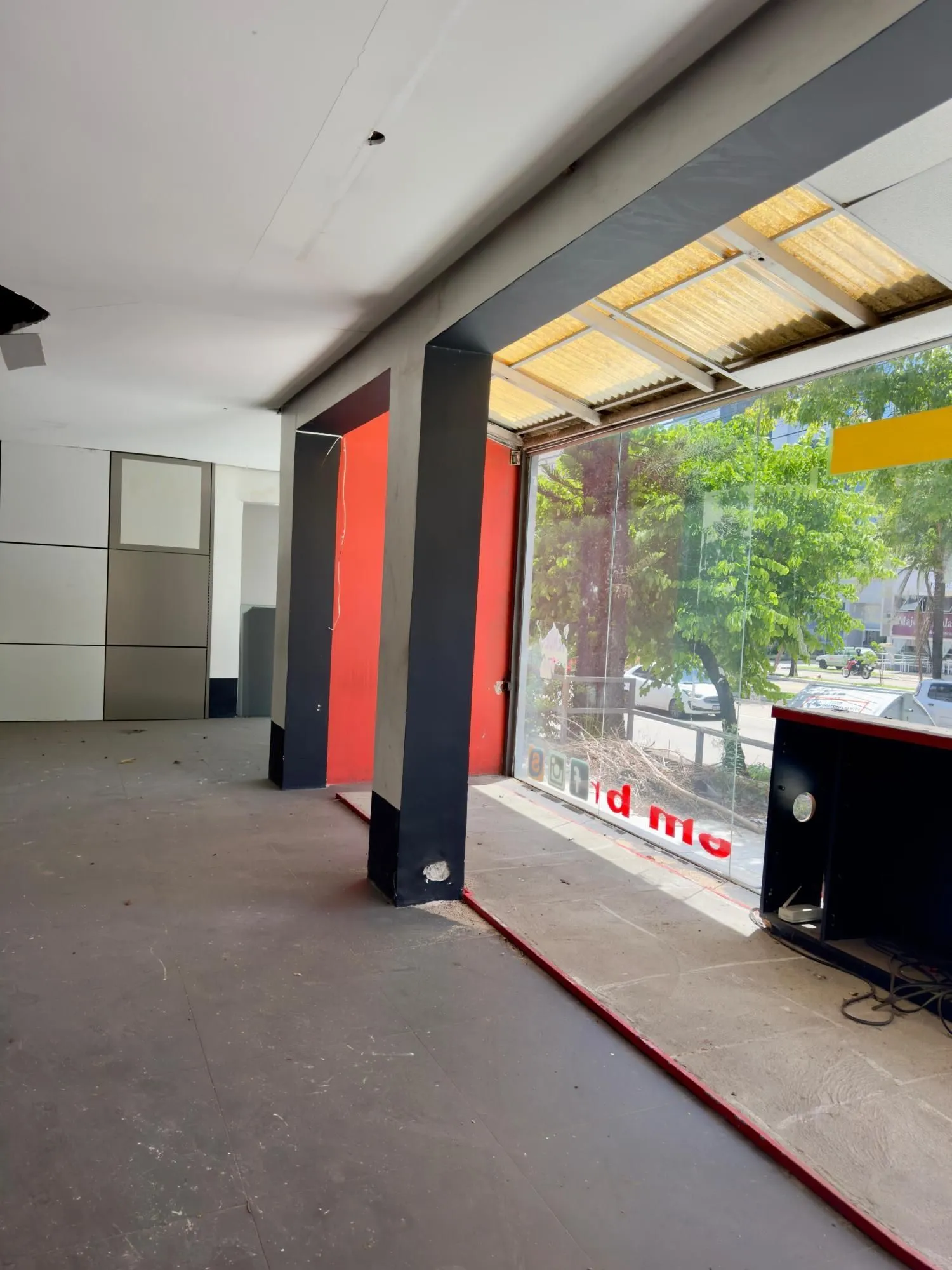 Imagem OPORTUNIDADE PARA INVESTIDORES - TERRENO DE ESQUINA NA DOM PEDRO II
