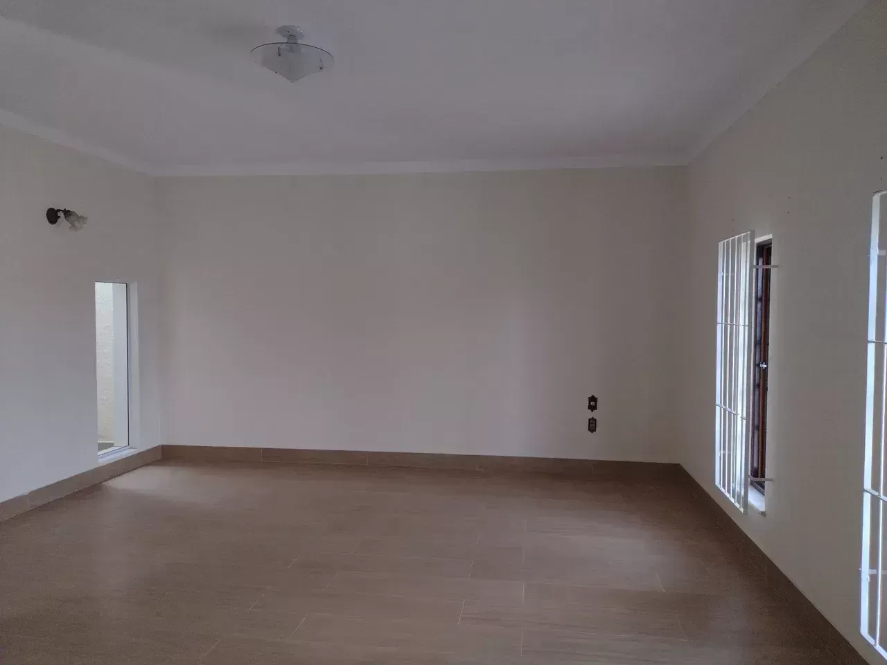 Imagem Casa à venda, Parque São Jorge, Taubaté, SP