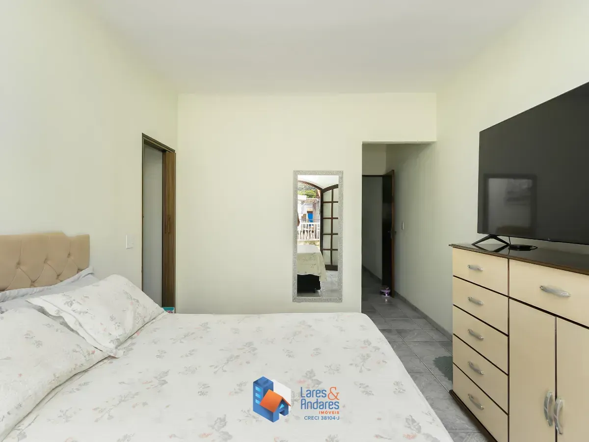 Imagem Sobrado para venda em Conjunto Residencial Vista Verde com 3 quartos, sendo 1 suíte, 170m²