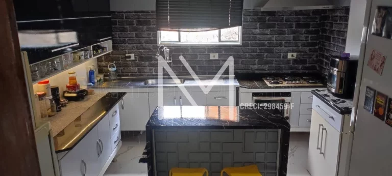 Imagem Casa à Venda 4 Quartos 2 Suítes 180m² - Centro SJC