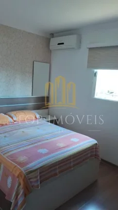 Imagem Linda Casa em Condomínio Fechado com Lazer Completo! Você e sua família merecem viver com conforto, segurança e qualidade de vida! Apresentamos esta charmosa casa de 3 dormitórios, localizada em um dos melhores condomínios da região!