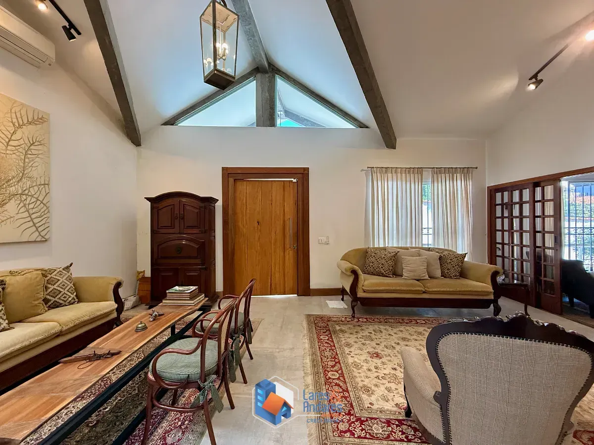 Imagem Casa de vila para venda em Jardim dos Estados com 4 quartos, sendo 4 suítes, 393m²