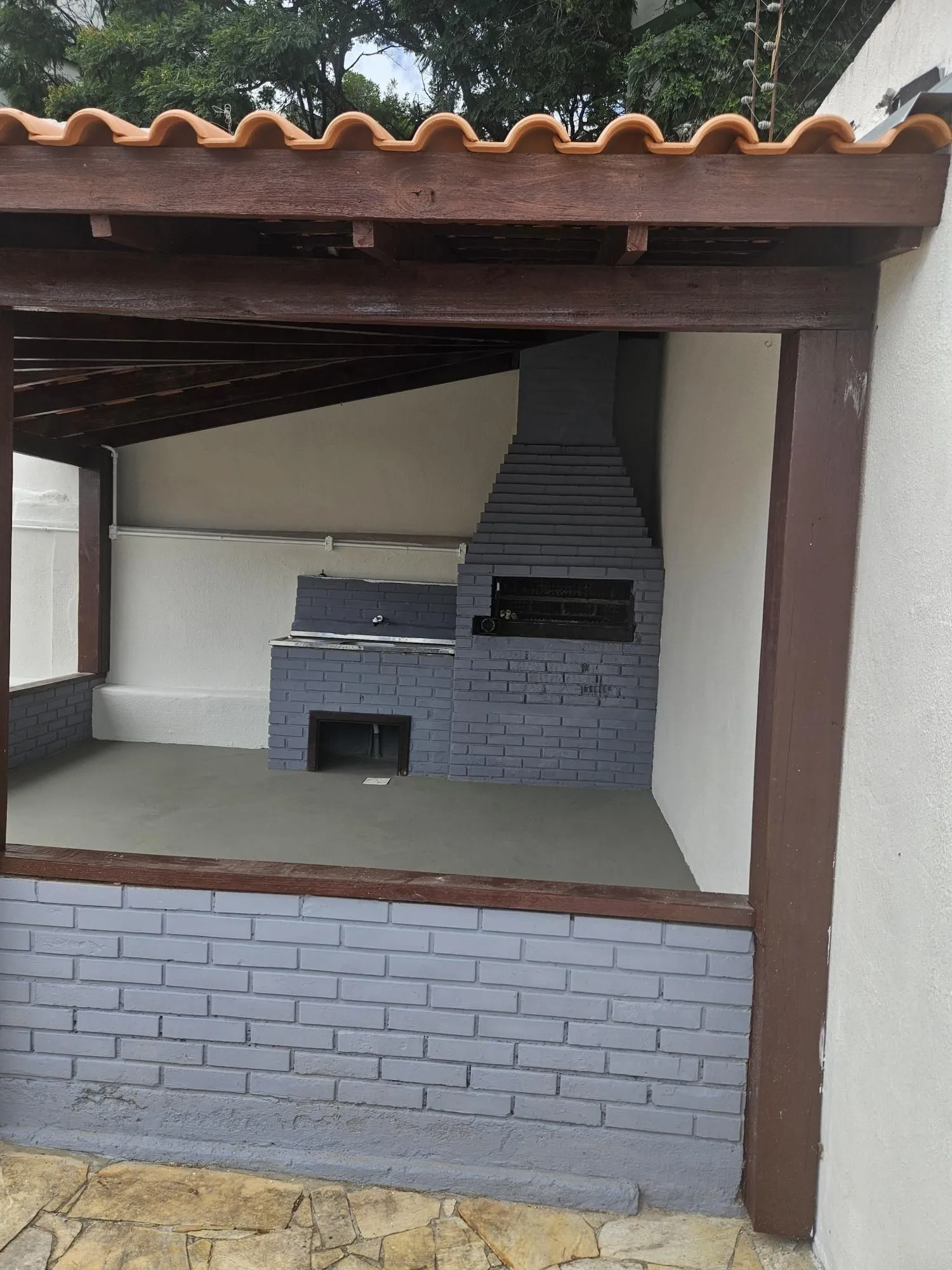 Imagem Casa toda reformada na avenida nonoai