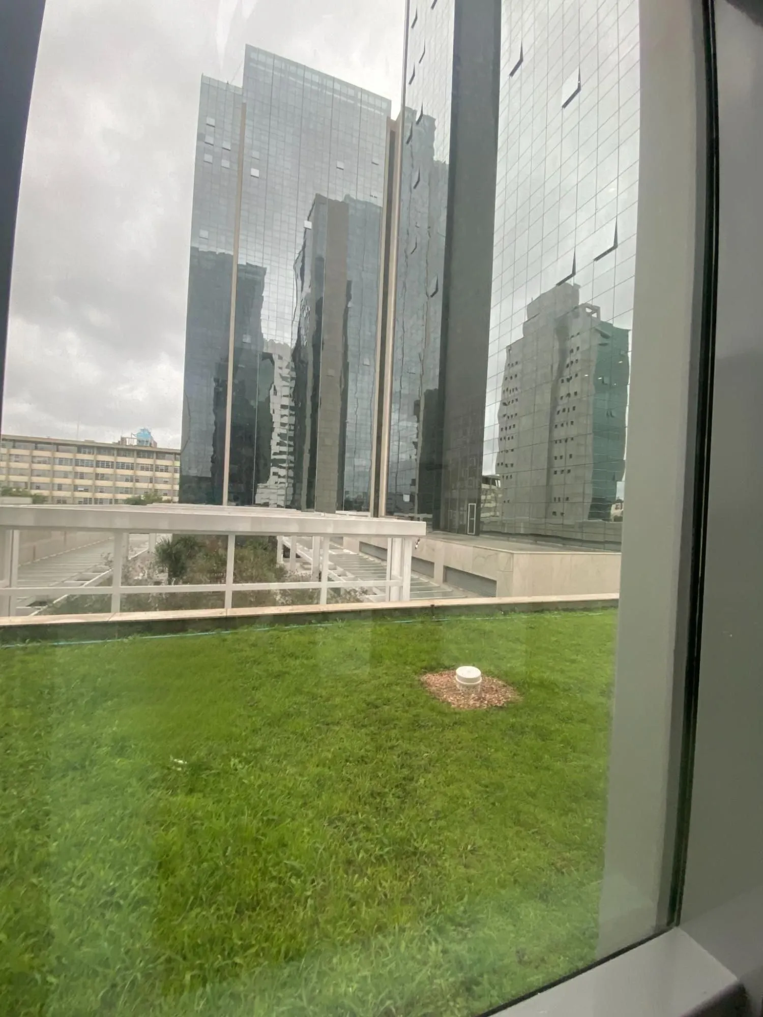 Imagem Sala Comercial no Bairro Praia de Belas - Porto Alegre