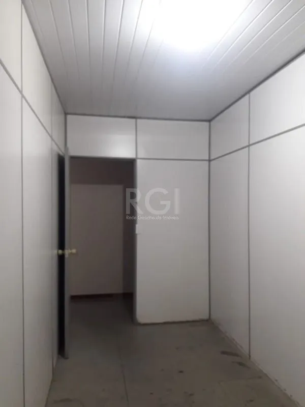Imagem Depósito/Pavilhão para Locação/Aluguel - 500m², 0 dormitórios, Medianeira