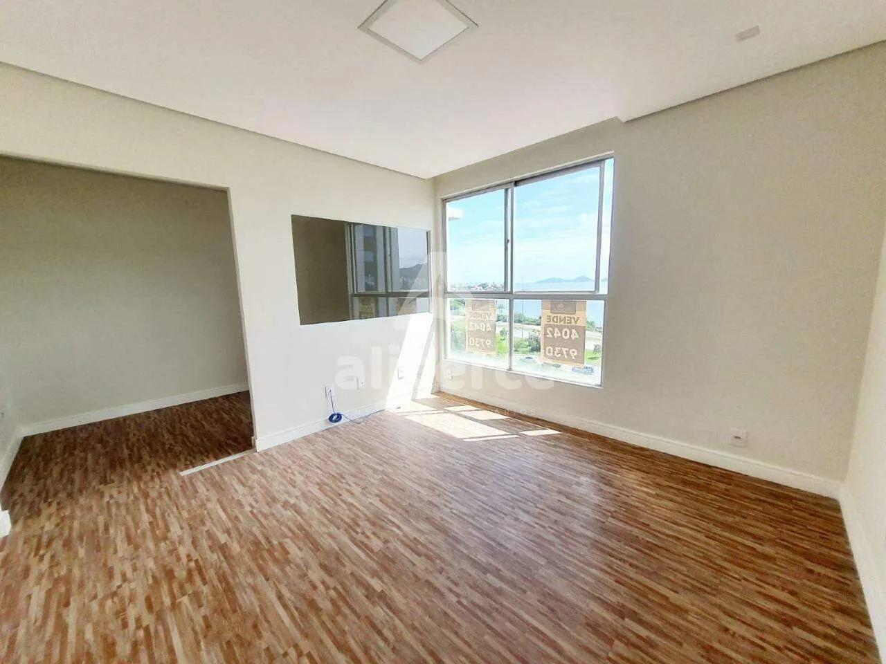 Imagem Sala Comercial à Venda no Estreito/Continental, Florianópolis/SC