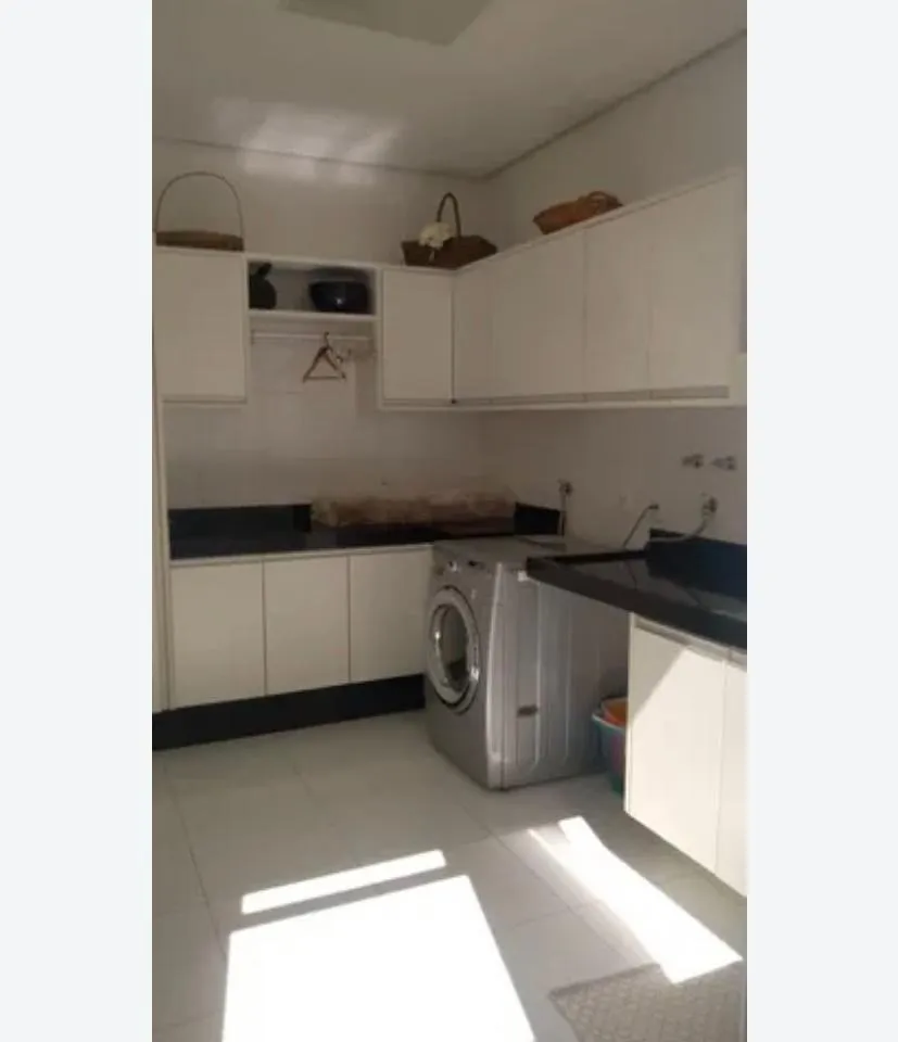 Imagem Casa Alto Padrão Localizada no Condominio Vila dos Inglezes.