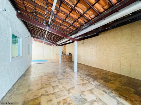 Imagem Casa para Venda em Fortaleza, Passaré, 4 dormitórios, 1 suíte, 3 banheiros, 4 vagas