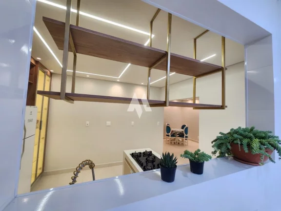 Imagem Apartamento com garagem fechada na Ponta da praia!