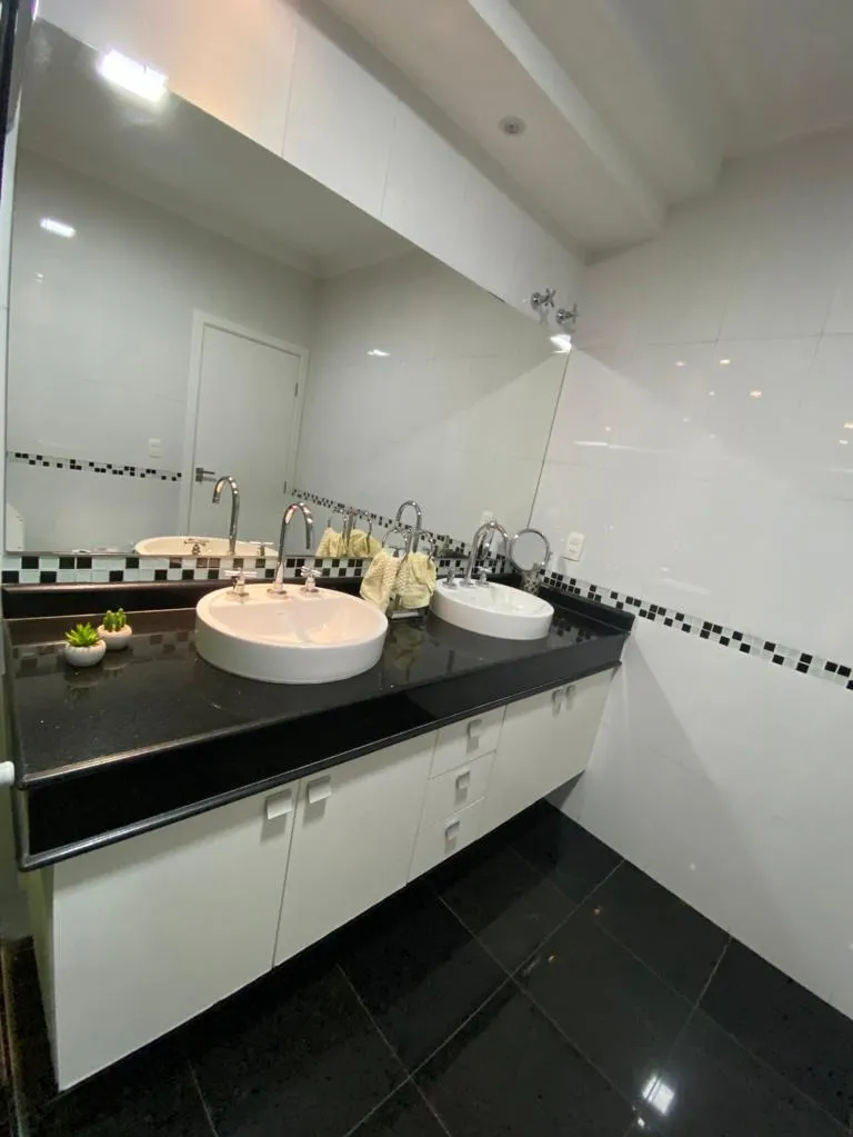 Imagem "Exclusiva Residência na Villa Dos Inglezes: Luxo, Conforto e Sofisticação em Cada Detalhe"
